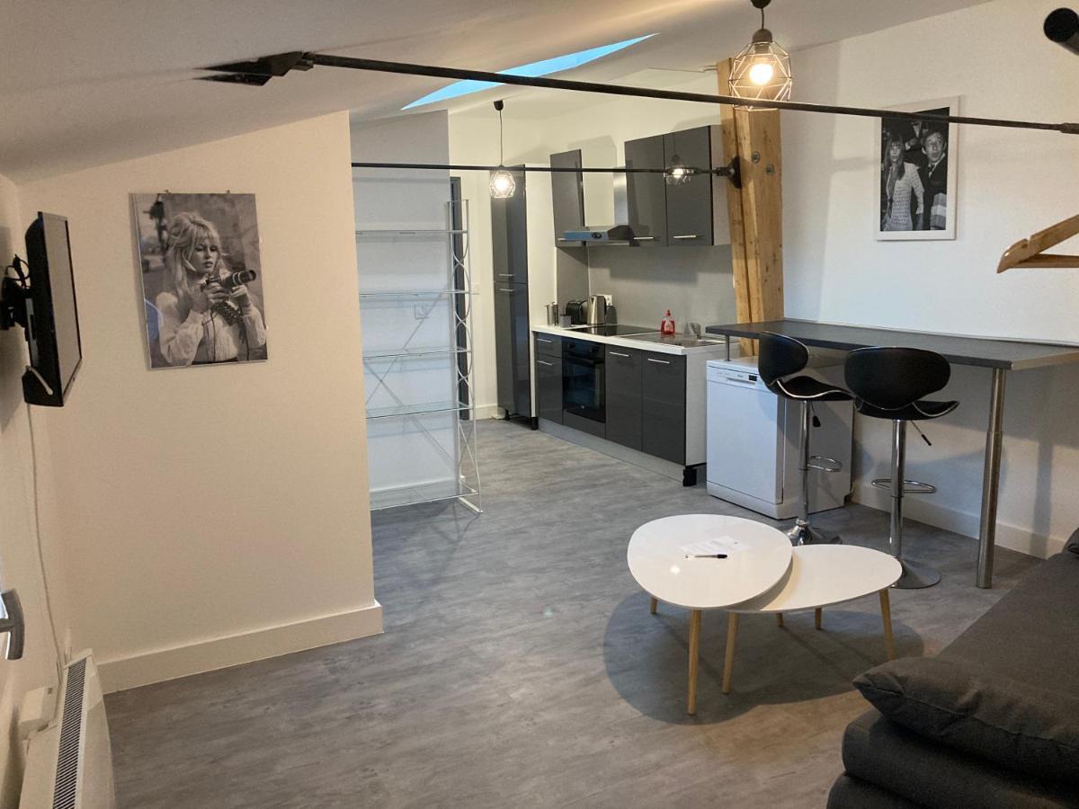 Ferienwohnung Le Celebrity Agen Exterior foto